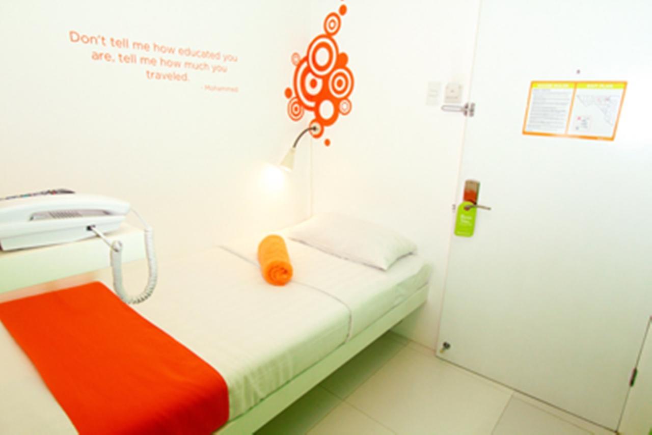 Islands Stay Hotels - Uptown Cebu Bagian luar foto