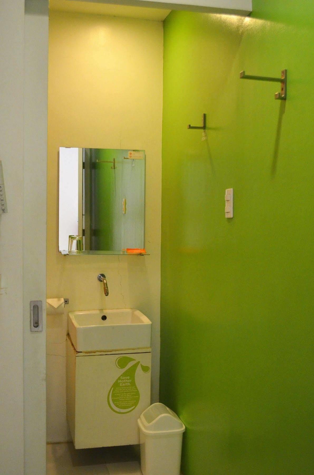 Islands Stay Hotels - Uptown Cebu Bagian luar foto